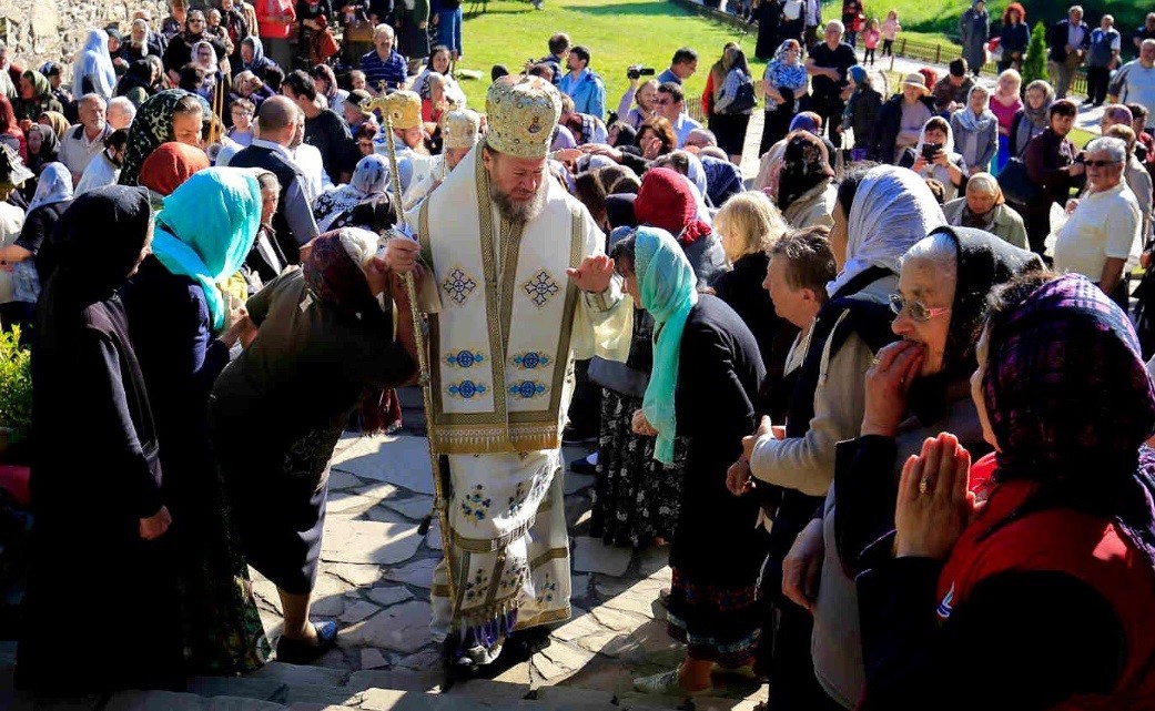 PS Emilian Crișanul: ”Să facem din fiecare familie un Bethleem al Nașterii Domnului”