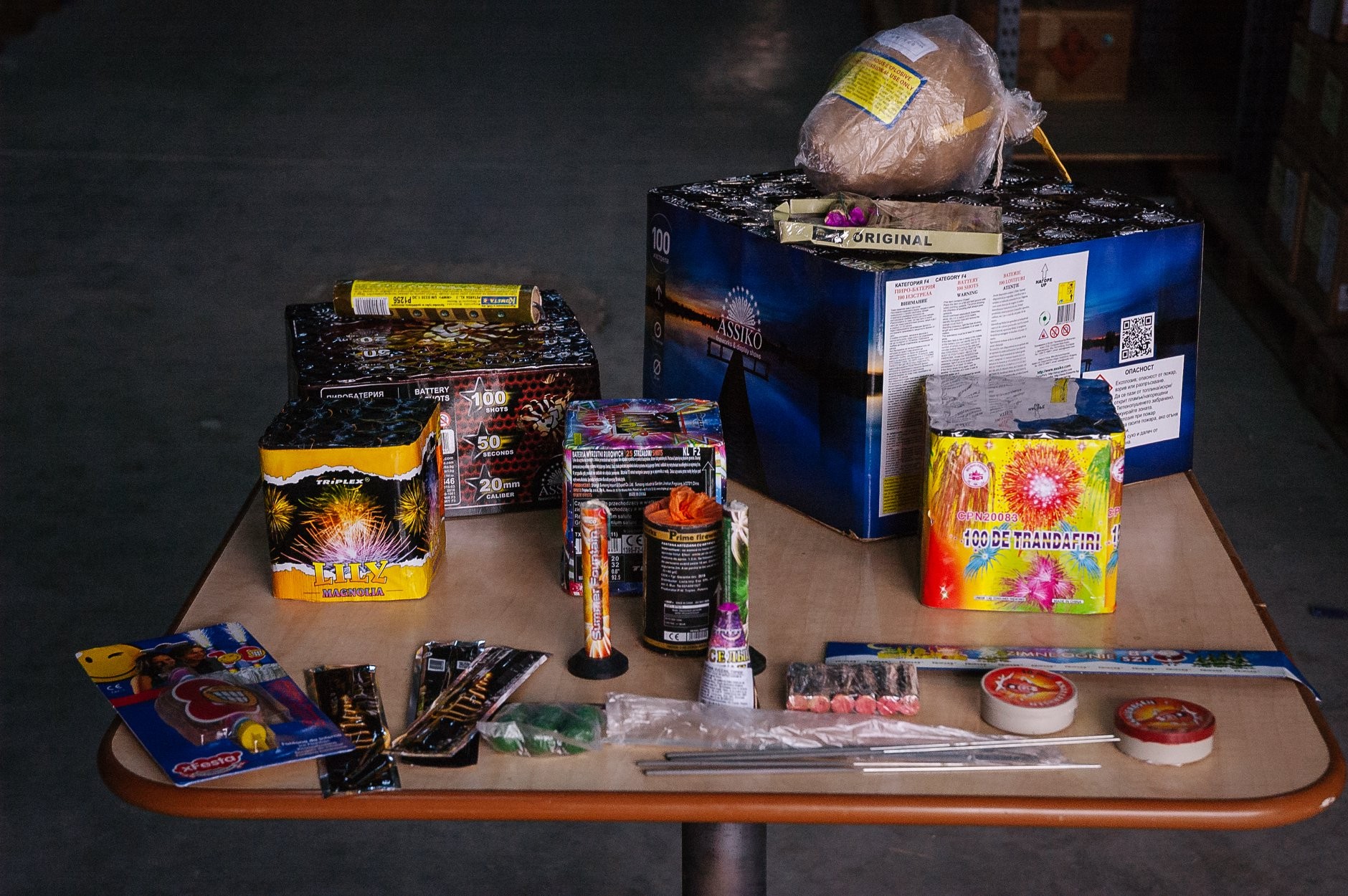 ”Foc de artificii”. Polițiștii anunță controale la comercianții de articole pirotehnice