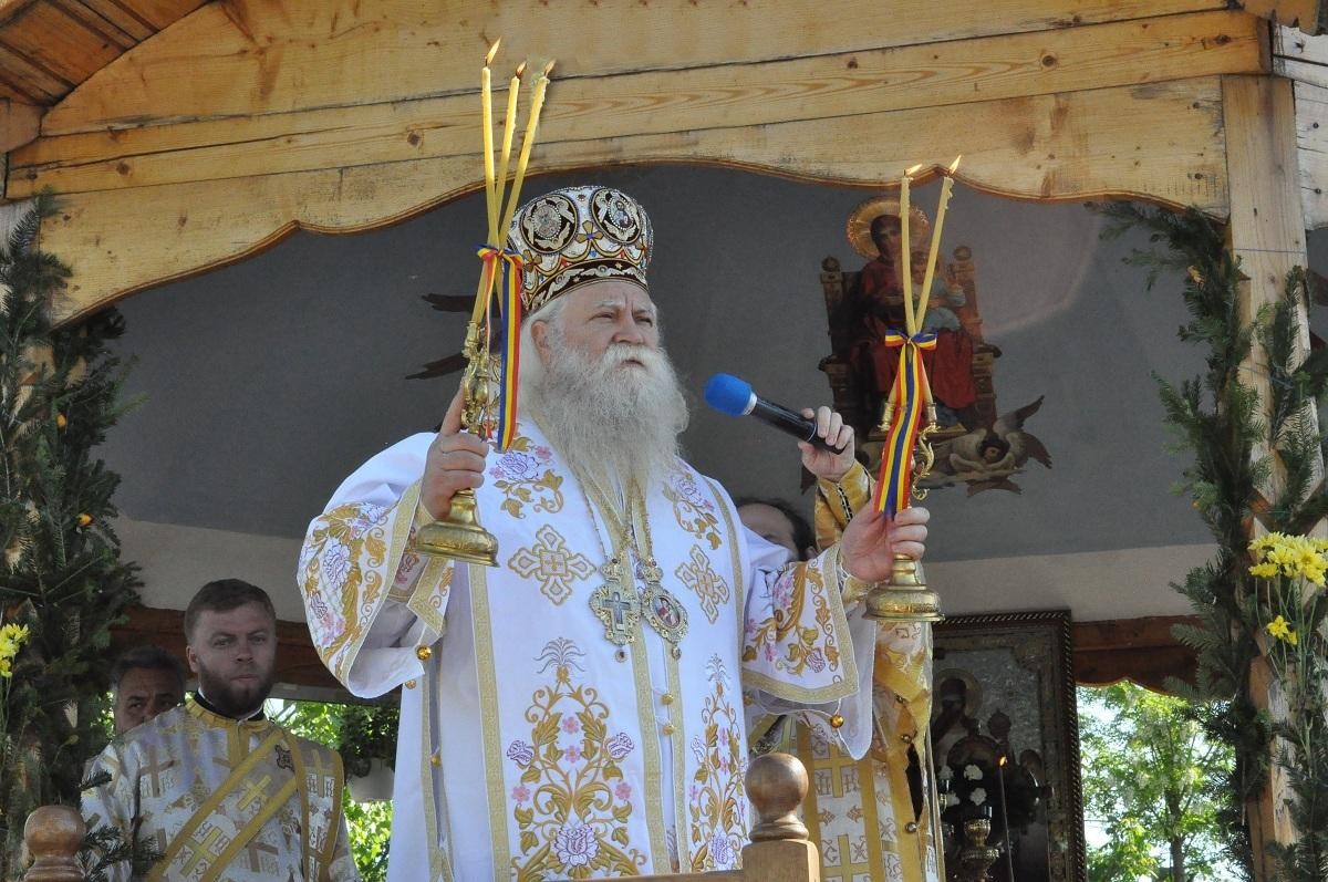 Preasfinţitul Părinte Calinic Botoşăneanul, noul Arhiepiscop al Sucevei și Rădăuților