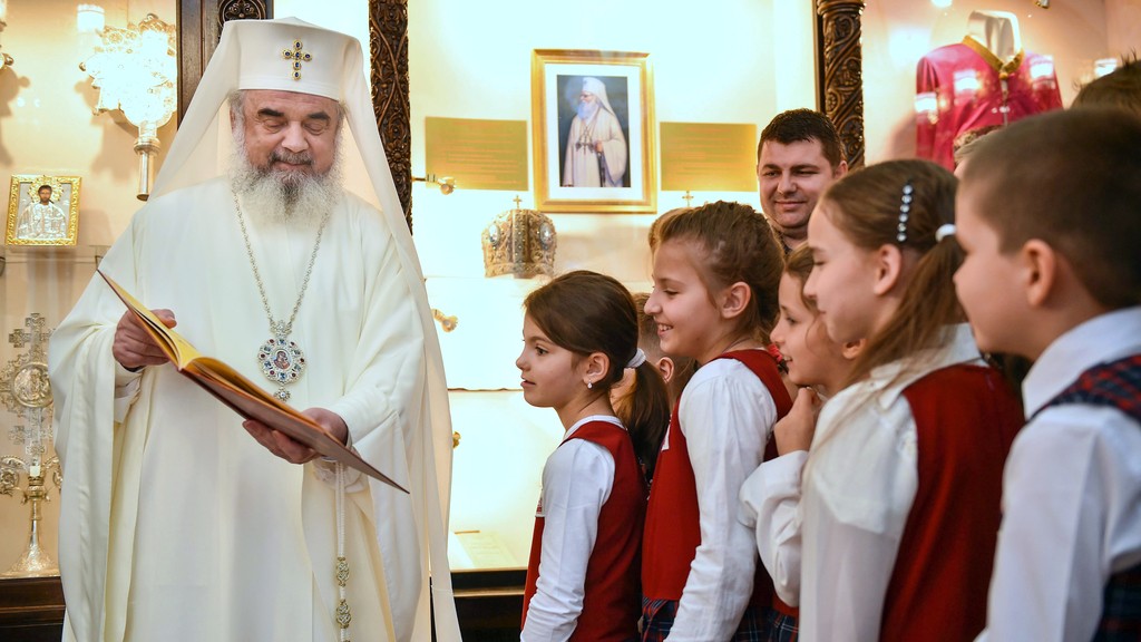 Patriarhul Daniel, binecuvântare pentru elevi, părinți și cadre didactice la început de an şcolar