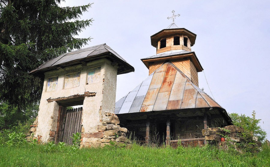 Semnal de alarmă: ”Gorjul deține cele mai multe biserici de lemn din țară, dar nu suntem în stare să le salvăm!” - Asociația Culturală Tătărescu