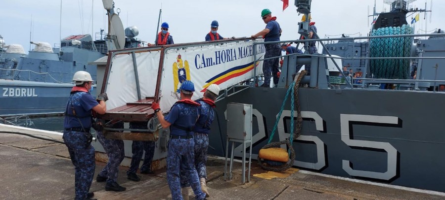 Peste 300 de marinari militari români participă la exerciţiul multinaţional "Sea Breeze 21"