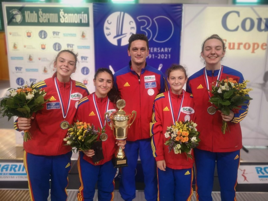 Argint în Slovacia pentru fetele de la floretă echipe