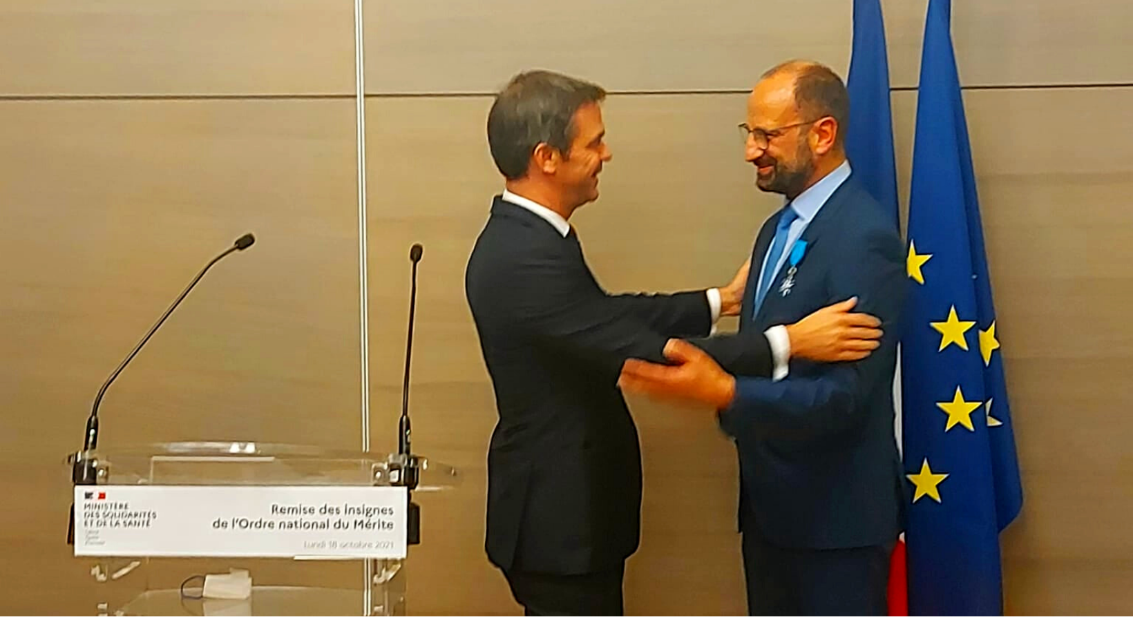 Medicul român Radu Lupescu a fost decorat, la Paris, de ministrul francez al Sănătății