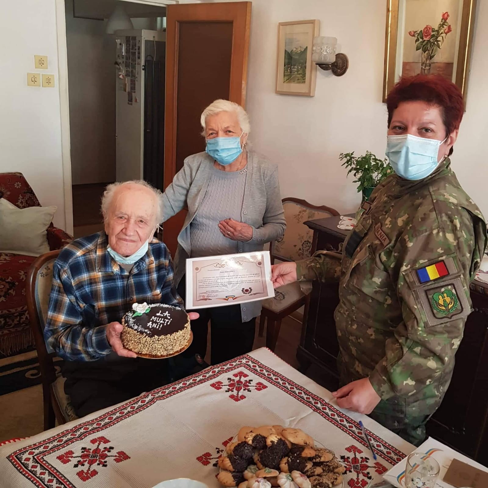 Veteranul de război Teodor Rădulescu, sărbătorit la împlinirea vârstei de 96 de ani