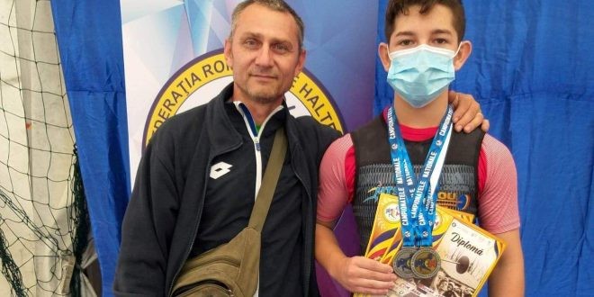 Halterofilul arădean Cristian Molnar, triplu vicecampion naţional de juniori I