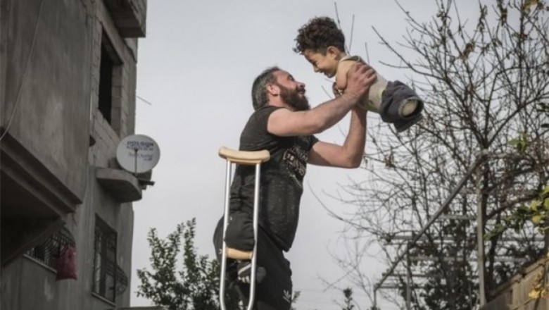 Fotografia intitulată „Încercările vieții” a fost declarată „Fotografia anului 2021”