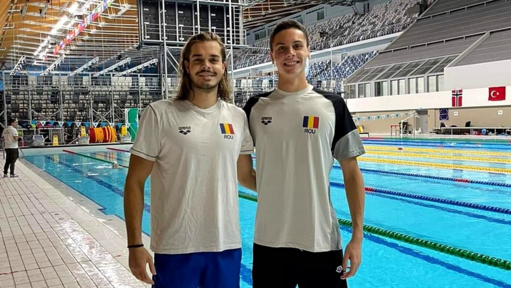 Robert Glință și David Popovici iau startul la Campionatul European de la Kazan
