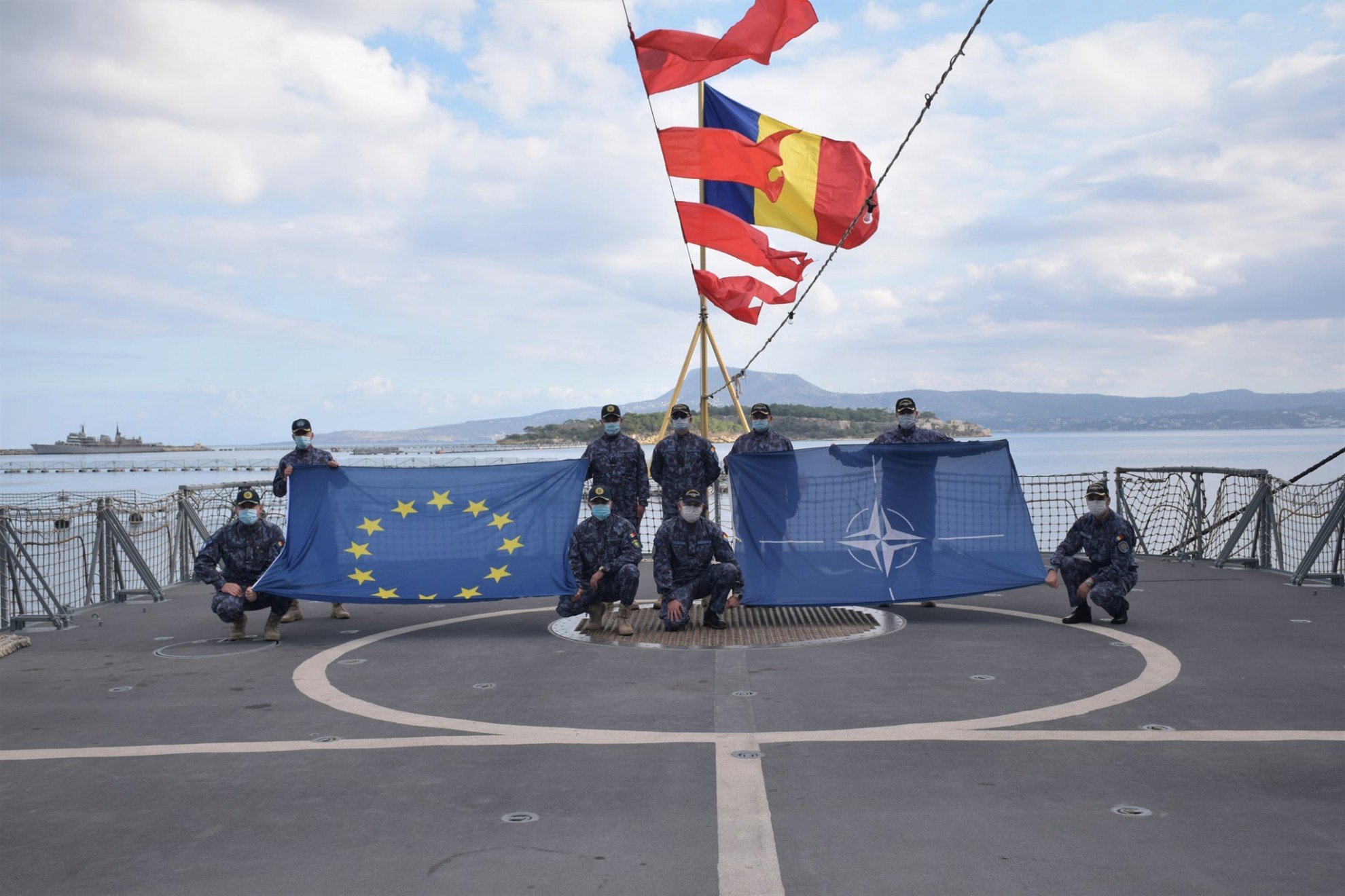Fregata „Regina Maria” și puitorul de mine și plase „Viceamiral Constantin Bălescu”, integrate în grupări navale NATO și UE