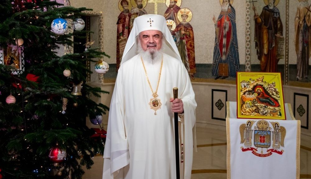 Pastorala de Crăciun a Patriarhului Daniel: „Dumnezeu este iubire smerită și darnică”