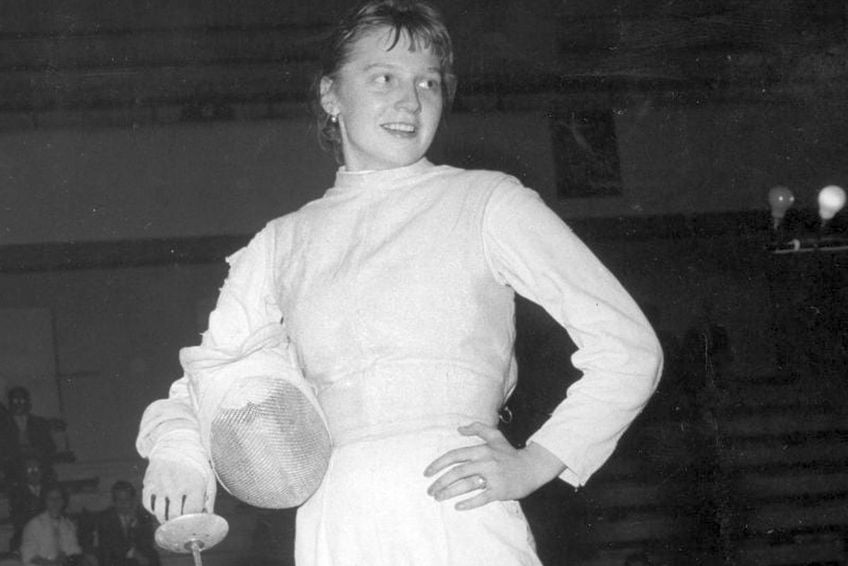 Prima medaliată olimpică şi prima campioană mondială a scrimei româneşti a murit la 83 de ani