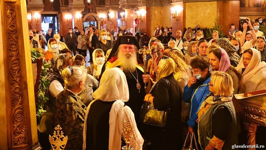 Volum omagial dedicat Mitropolitului Ioan al Banatului, la împlinirea vârstei de 70 de ani