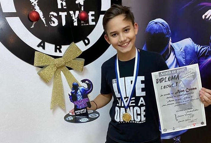 Un elev de la „Moise Nicoară”, de două ori pe podium la faza națională a Competiției de dans ”Arată ce poți!”