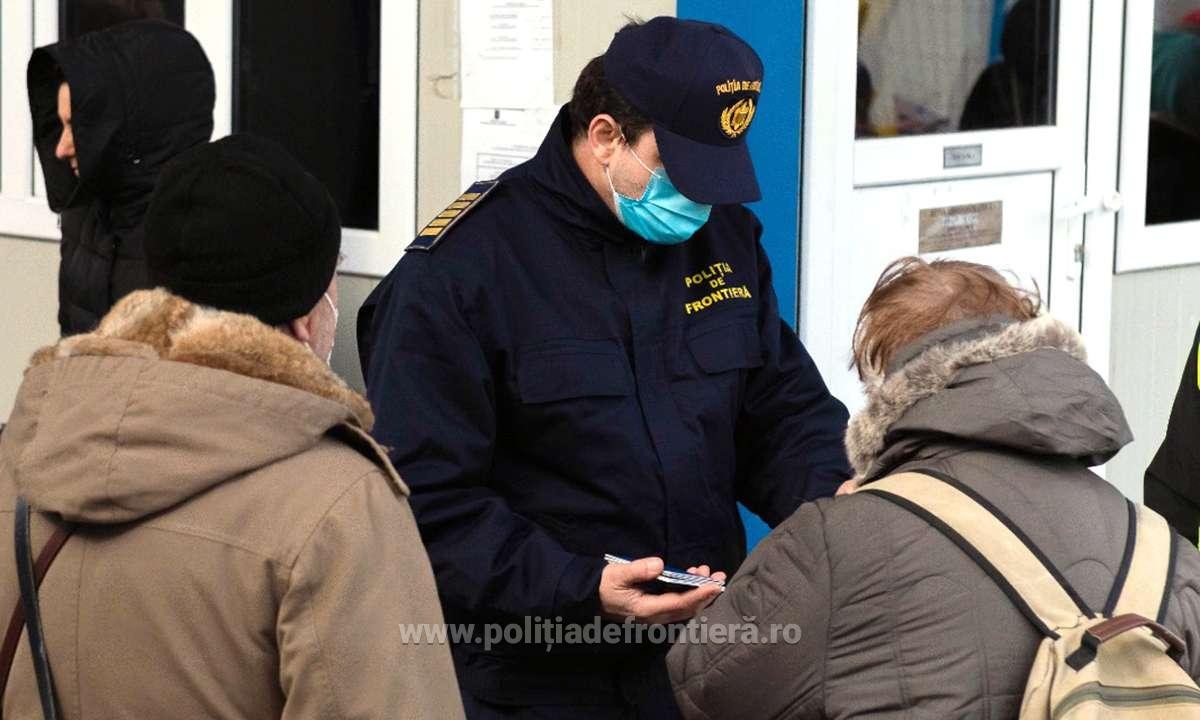 Majoritatea celor care ies din ţară prin Nădlac II sunt cetăţeni ucraineni. Timpul de așteptare este de trei ore
