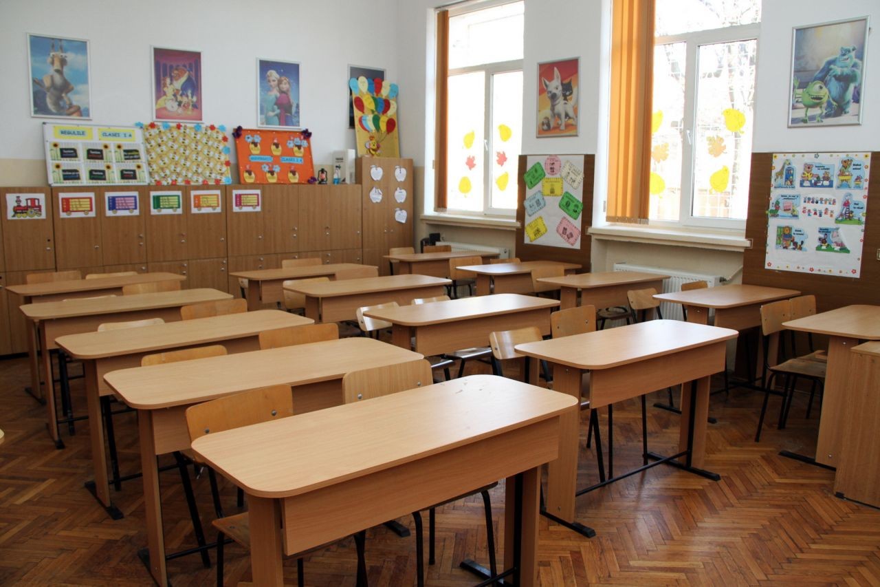 ISJ Arad a primit 63 de solicitări într-o zi pentru înscrierea la şcoală a unor copii ucraineni