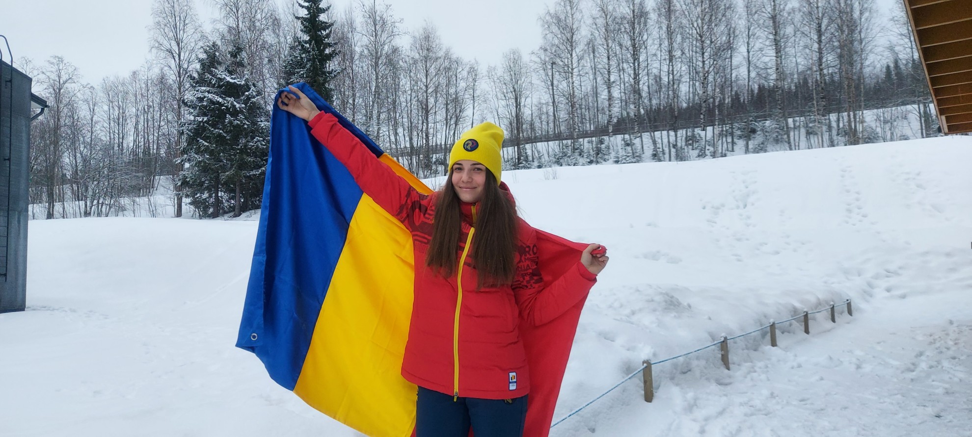 Henrietta Bartalis, portdrapelul României la ceremonia de închidere a  Festivalului Olimpic al Tineretului European 2022