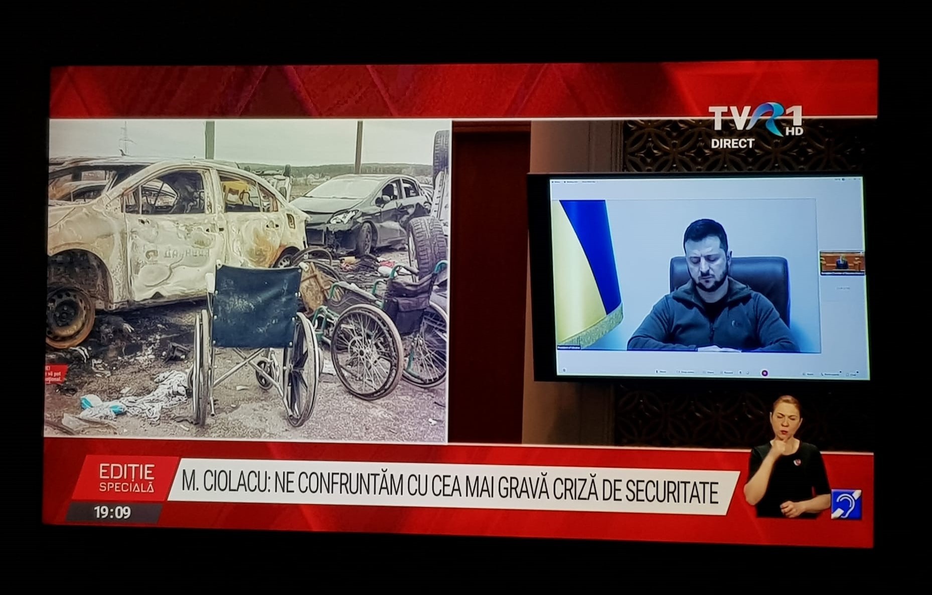 Imaginile masacrului din Bucha, prezentate în Parlamentul României la începutul discursului președintelui Ucrainei