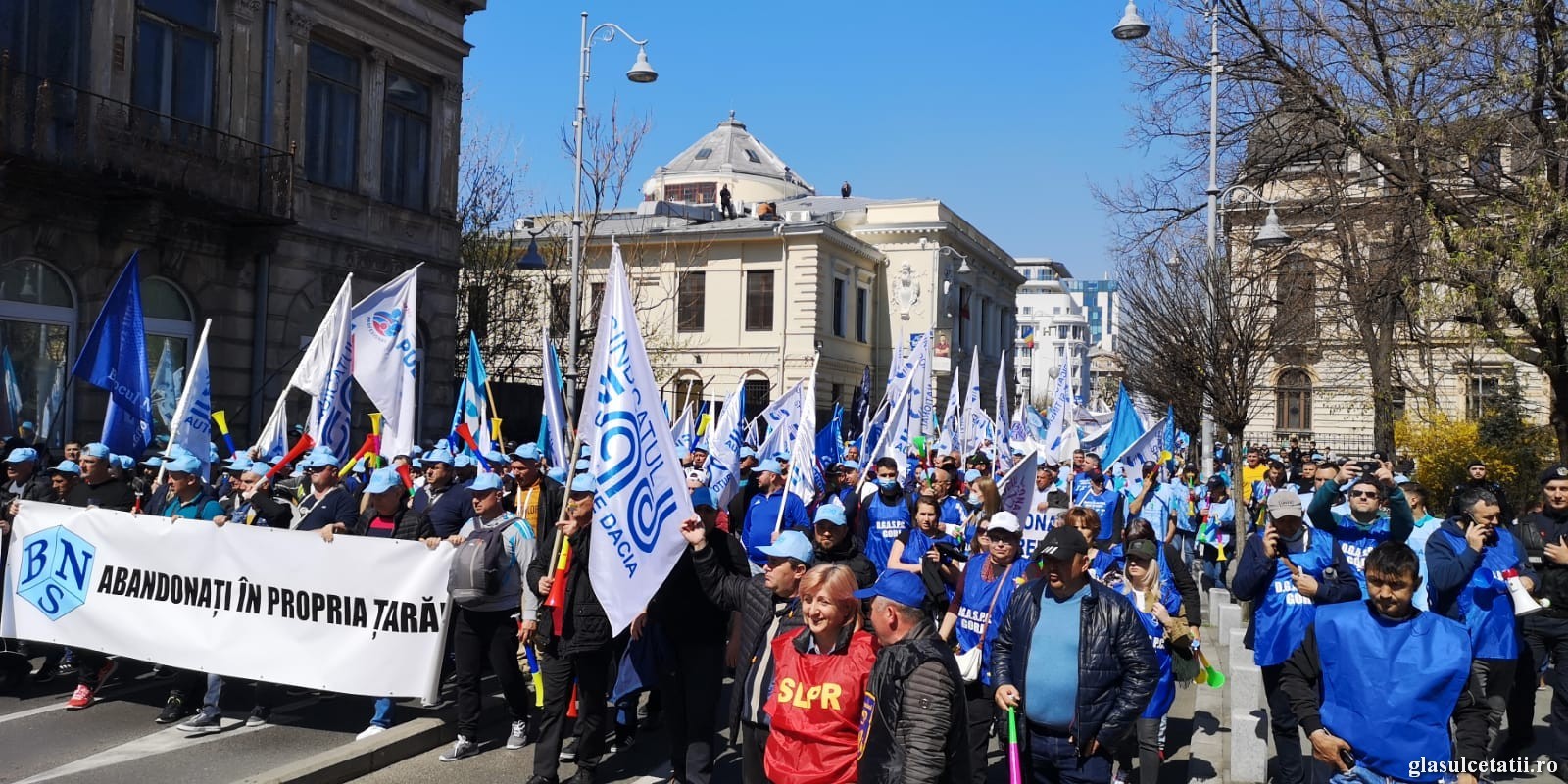 ”ABANDONAȚI ÎN PROPRIA ȚARĂ” - Blocul Naţional Sindical organizează un miting de protest în Piaţa Victoriei