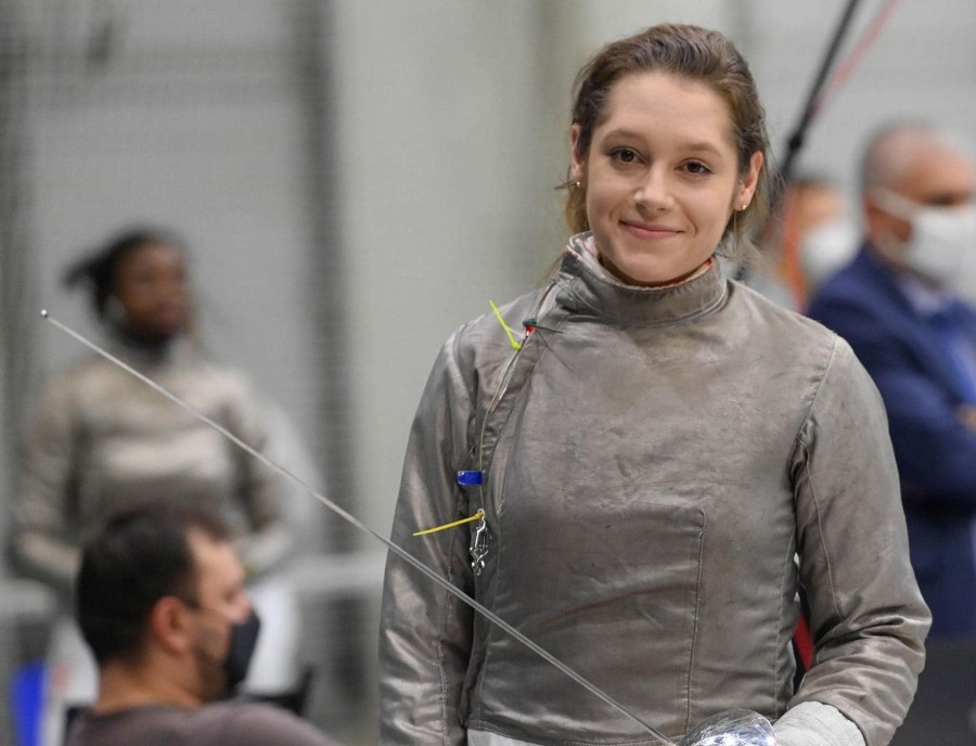 Andreea Lupu a câștigat medalia de aur la Naționalele de tineret la sabie feminin