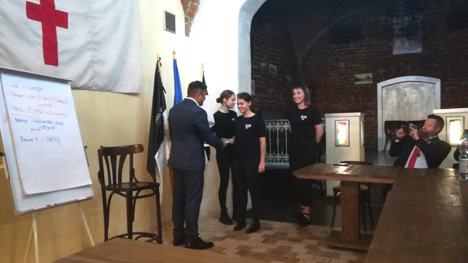 Tineri arădeni cu rezultate de excepție la Olimpiada Animatorilor, premiați în cadrul Simpozionului ”Templierii între Evul mediu și Modernitate”