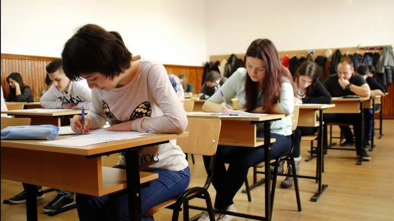 Bacalaureat 2022: Astăzi, proba scrisă la Limba şi literatura română