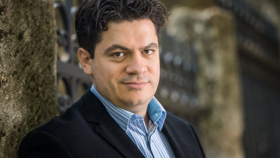 Cristian Măcelaru dirijează în această seară Orchestra Națională a Franței. Radio România Muzical, în direct de la Montpellier
