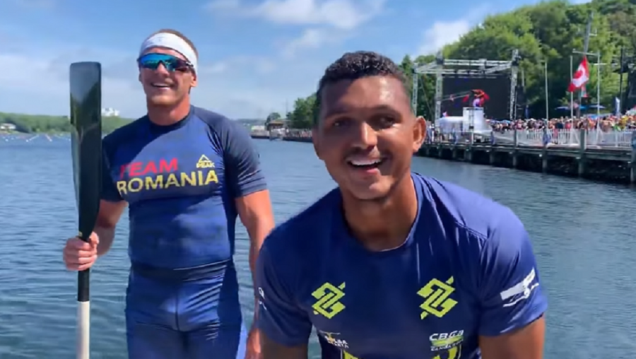 Cătălin Chirilă, aplaudat la scenă deschisă de campionul olimpic Isaquias Santos
