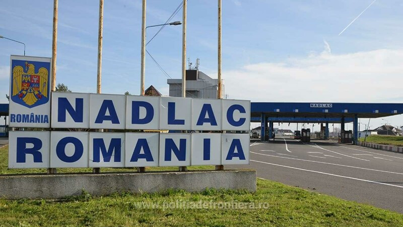 Peste 20 de migranţi au fost descoperiţi în Punctul de Trecere a Frontierei Nădlac II
