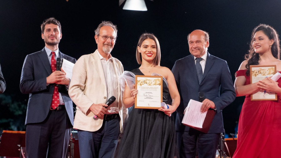 Soprana Paula Iancic a câștigat premiul al doilea la Concursul Internațional al Artei Lirice de la Portofino, Italia