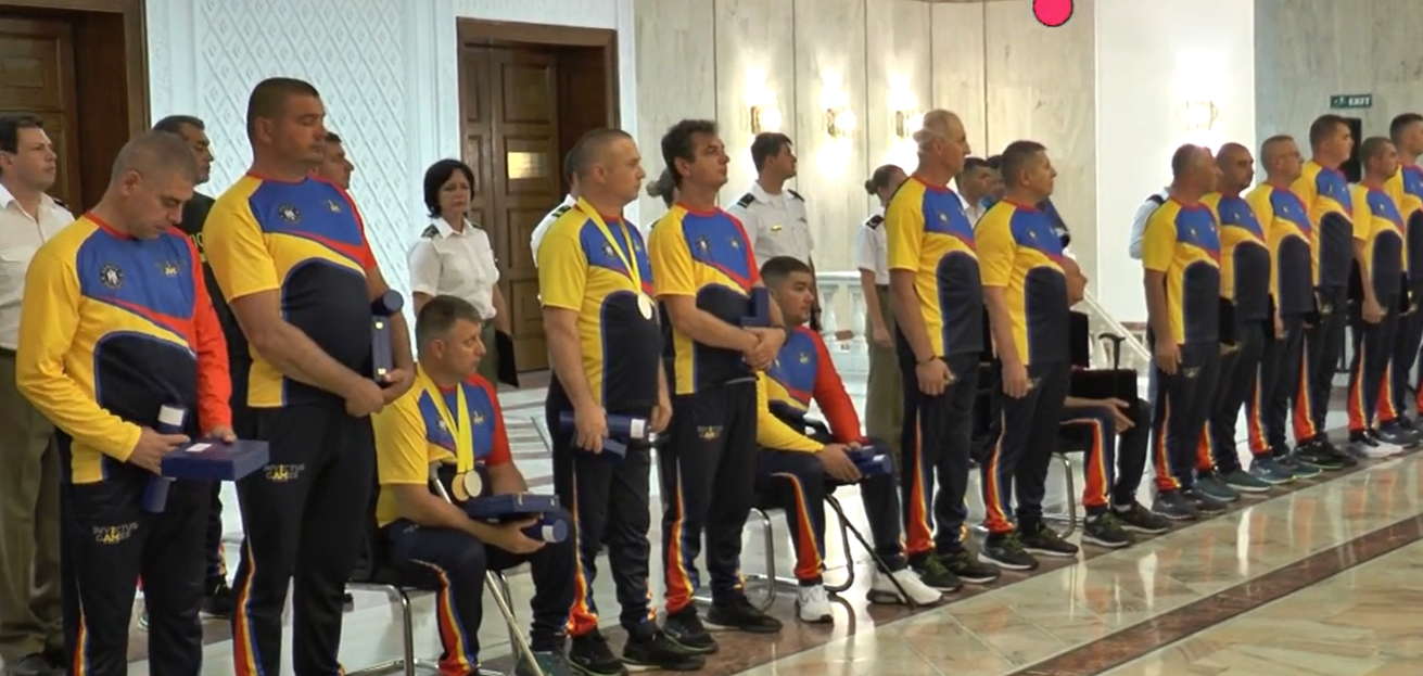 Militarii Invictus, medaliați pentru talentul, dăruirea și profesionalismul dovedite în promovarea imaginii Armatei României