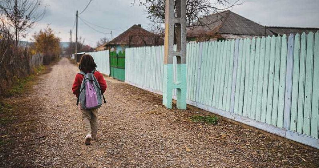 Profesorii care se vor titulariza în mediul rural ar putea primi o primă de instalare