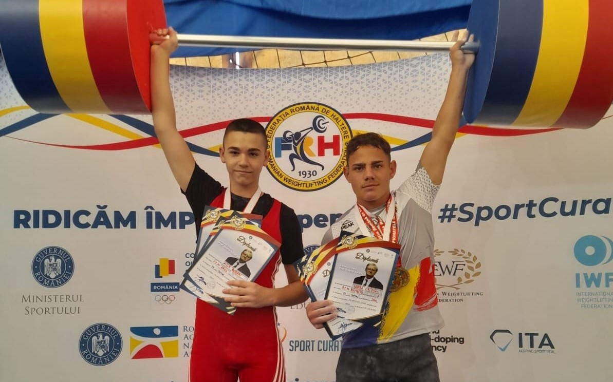 Halterofilii arădeni au urcat pe podiumul național al juniorilor II