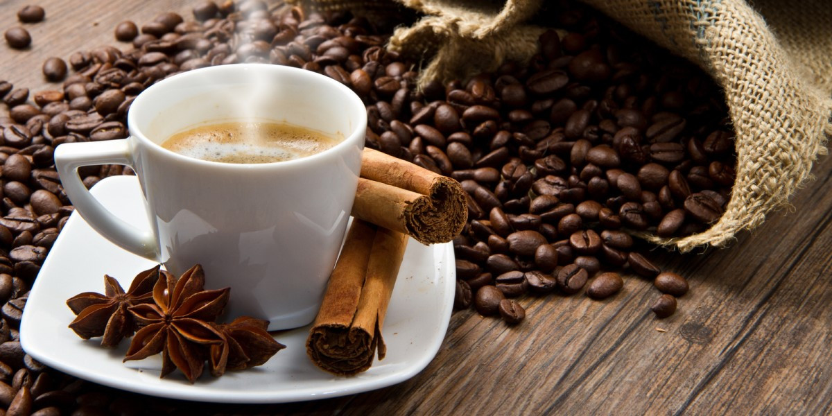 Câte căni de cafea ar trebui să consumăm într-o zi?
