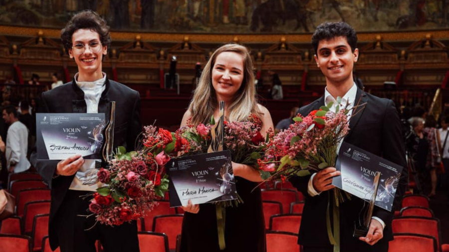 Maria Marica este câștigătoarea Secțiunii Vioară la Concursul Internațional George Enescu