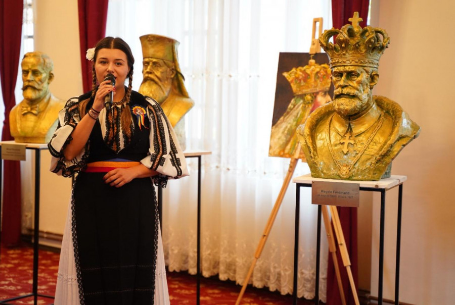 Centenarul Încoronării. Expoziție itinerantă vernisată la Catedrala arhiepiscopală din Alba Iulia