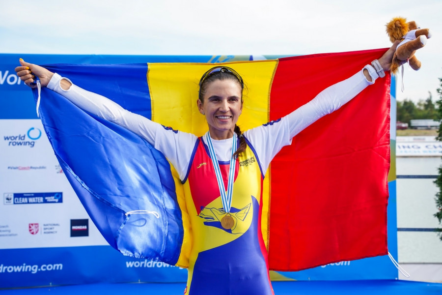 Ionela Cozmiuc a câștigat prima medalie de AUR pentru România la Campionatele Mondiale de Canotaj de la Racice