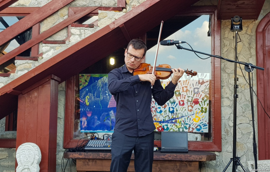 Violonistul Alexandru Tomescu va readuce la viață Cabana Caraiman din Munții Bucegi