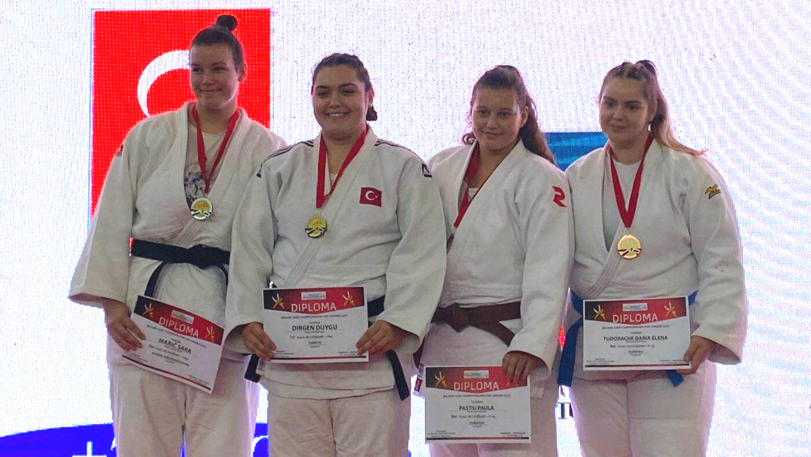 Arădeanca Daria Tudorache, dublu medaliată pe tatami la Balcanicele U21 din Muntenegru