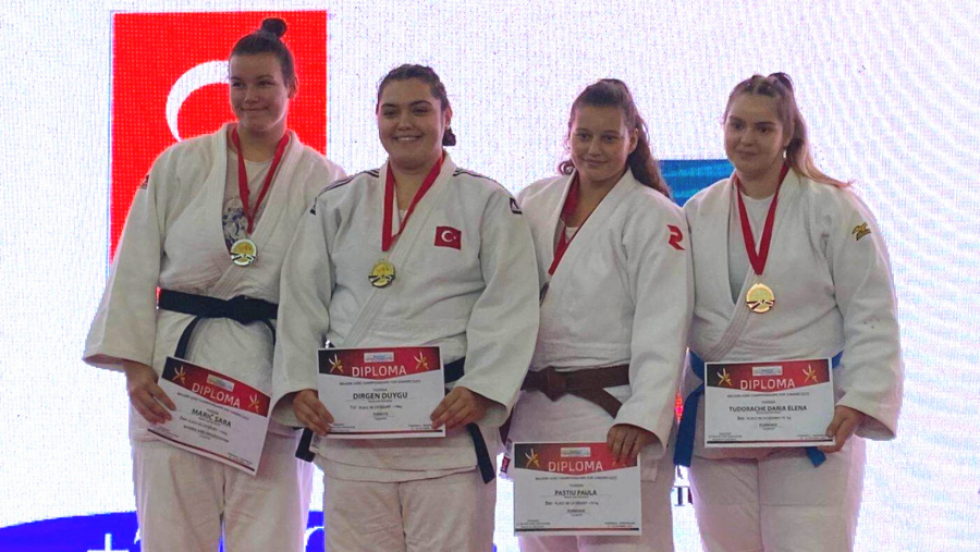 Arădeanca Daria Tudorache, dublu medaliată pe tatami la Balcanicele U21 din Muntenegru