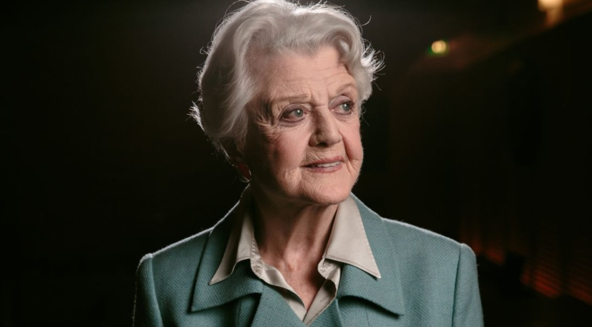 Actrița britanică Angela Lansbury, vedeta serialului „Verdict crimă”, a murit la 96 de ani