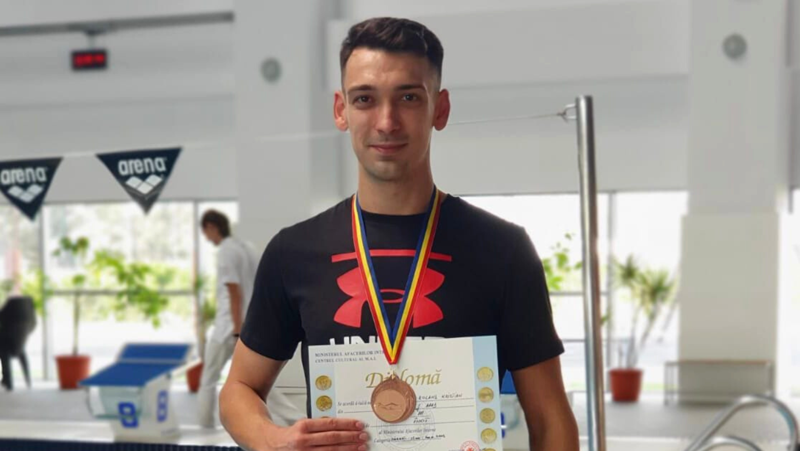 Un jandarm arădean a câștigat medalia de bronz la Campionatul de înot al M.A.I.