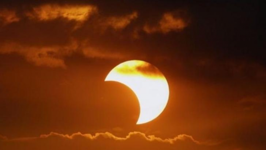 Eclipsa parţială de Soare poate fi observată de pe tot teritoriul României
