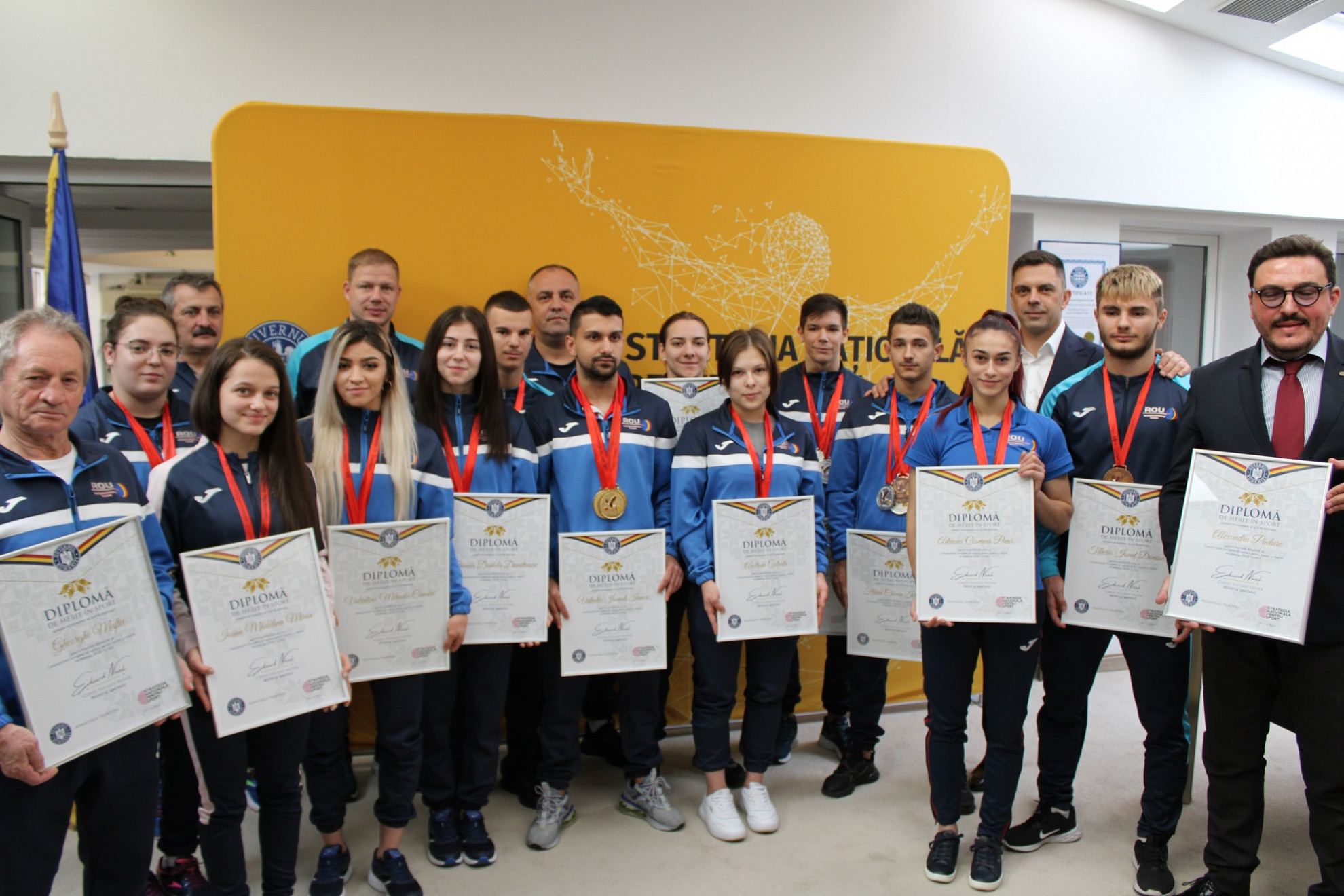 Halterofilii care au adus României 33 de medalii la Campionatele Europene de Juniori și Tineret U23, premiați de ministrul Sportului