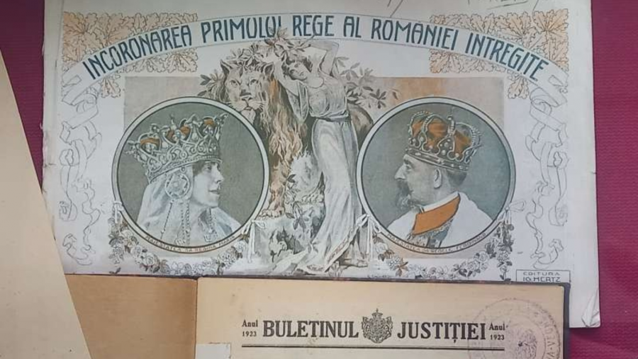 Unicul exemplar al ziarului editat în 1922 la Alba Iulia cu ocazia Încoronării, expus la Arhivele Naţionale Bistriţa-Năsăud