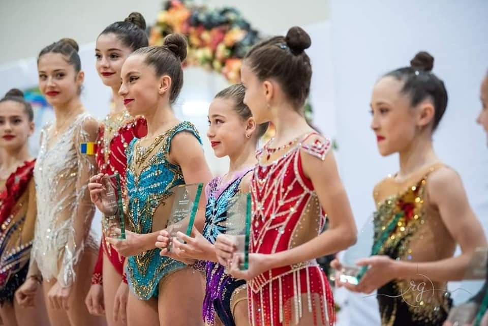 Gimnastele arădene au strălucit și la ultimele competiții de ritmică ale anului