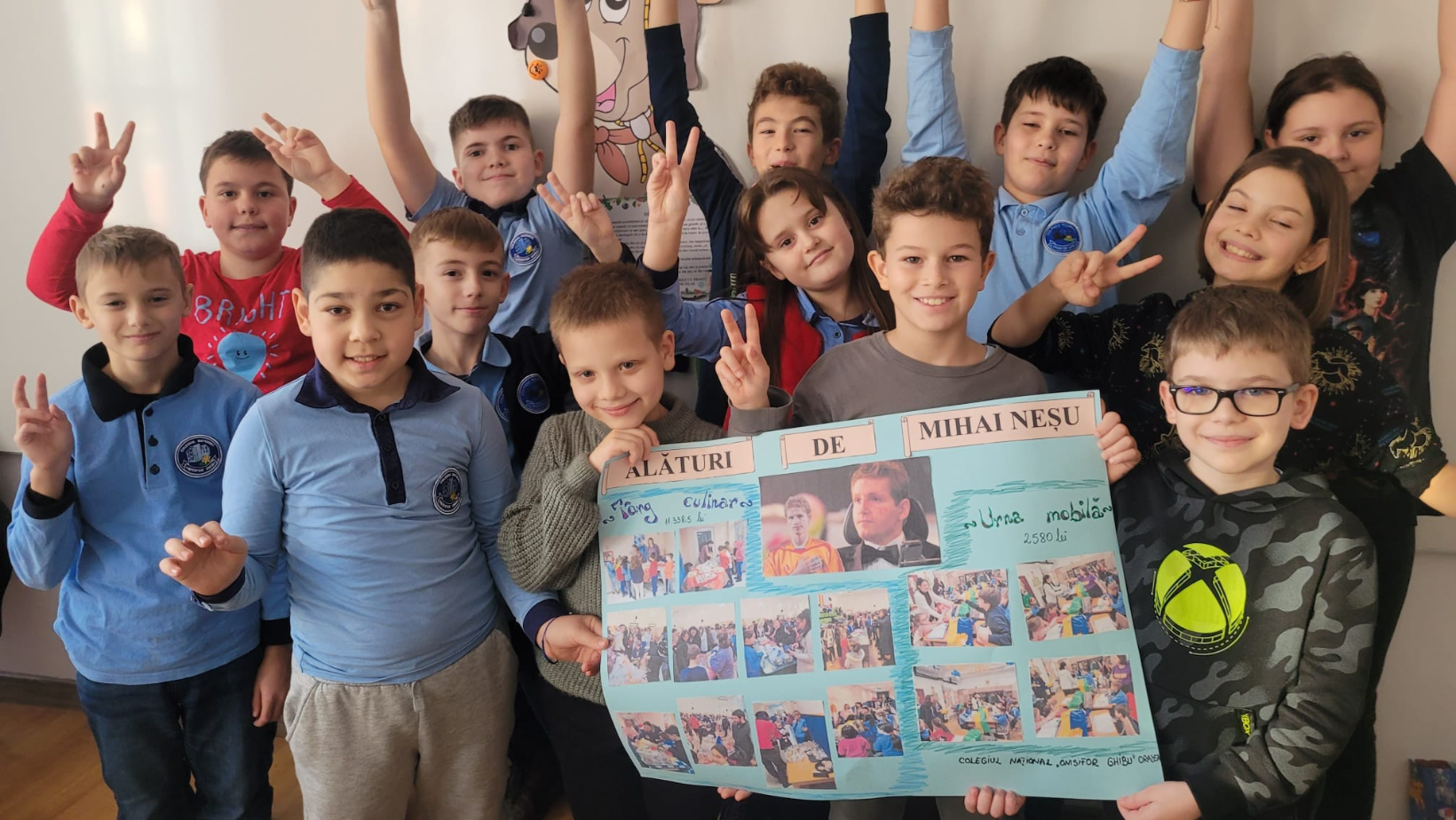 Elevii unui Colegiu din vestul țării au organizat un târg caritabil pentru copiii cu dizabilități de la Fundația Mihai Neșu
