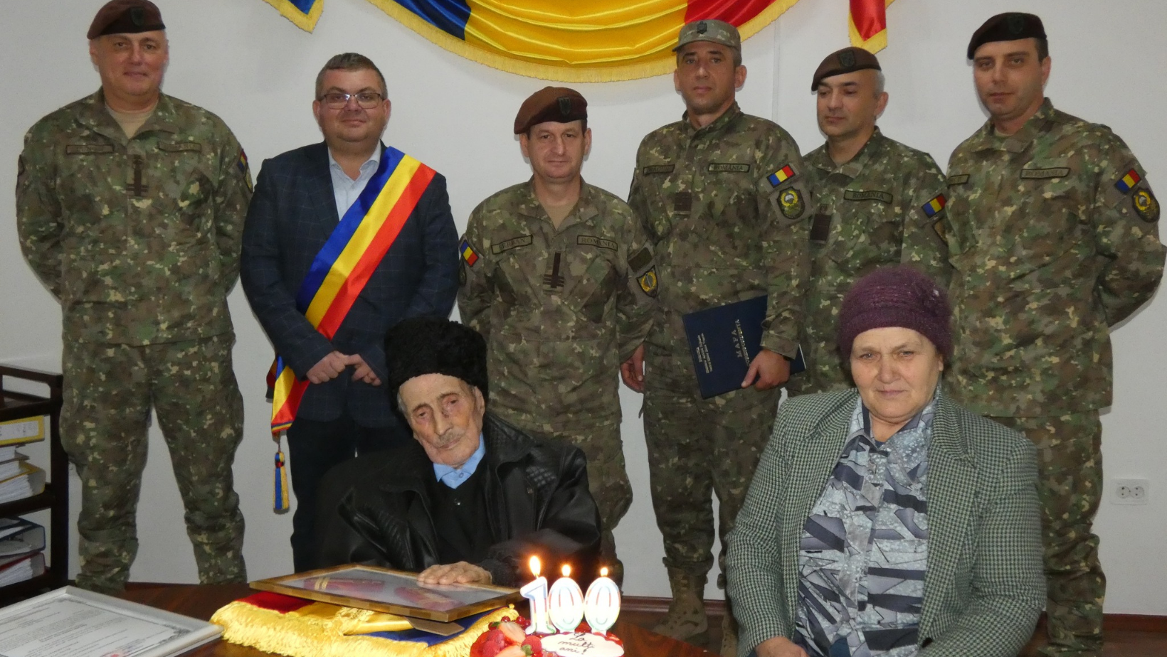 În semn de recunoștință. Veteranul de război Grigore Ene, înaintat în gradul de locotenent colonel