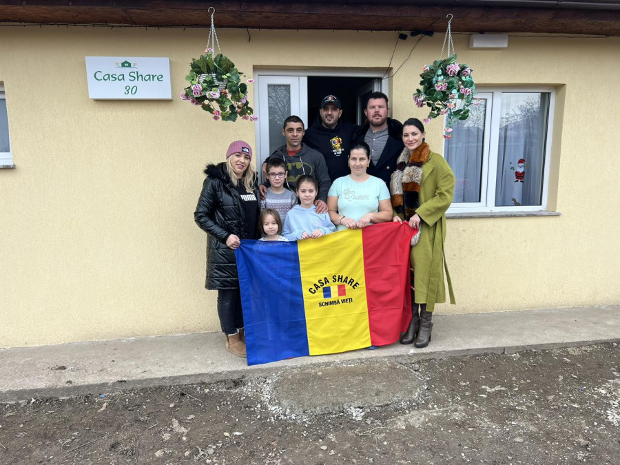 Bogdan Tănasă, zis și făcut. O familie nevoiașă a primit o casă chiar în Ajunul Crăciunului
