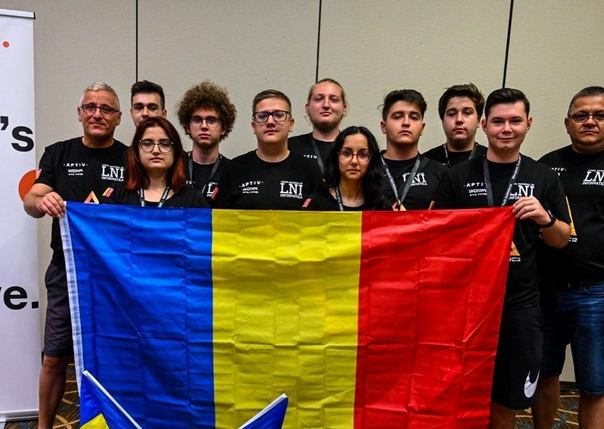 Echipa arădeană de robotică Delta Force, prima din România care participă la FIRST Robotics Competition 2022-2023