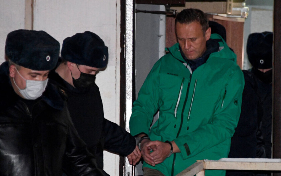 Zeci de medici ruşi îi cer lui Putin să oprească abuzurile împotriva lui Navalnîi